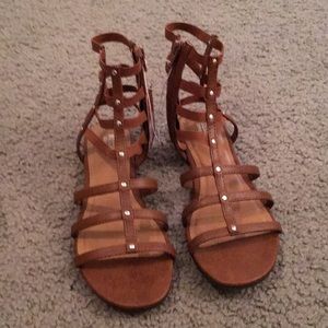 Mossimo gladiator brown sandals. Size 8. NWT